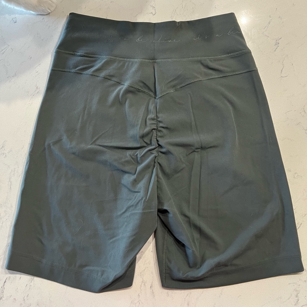 Whitney Mesh Short - Picture 3 of 5